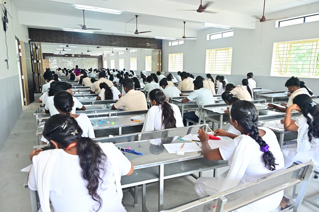GRD College students in classroom